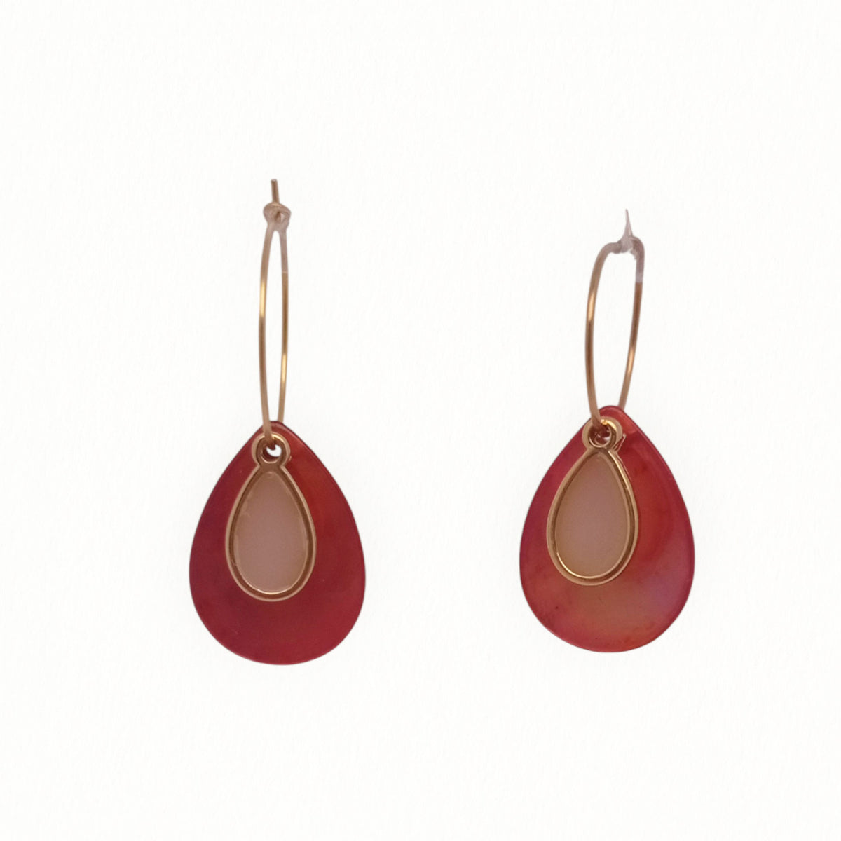 Boucles-oreilles-nacre-corail-la-petite-sardine-bijoux-Elma