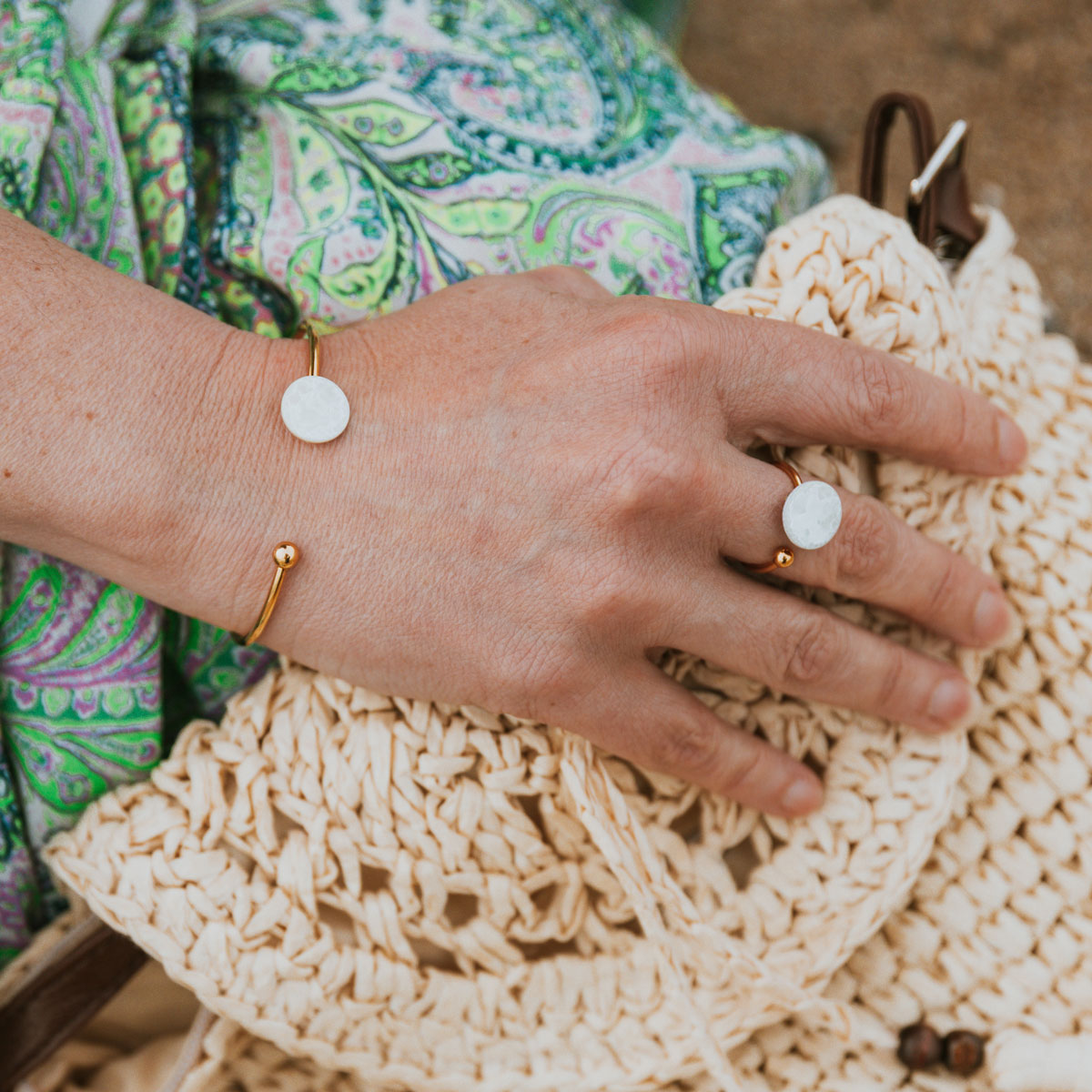 Bracelet jonc nacre doré Ecume