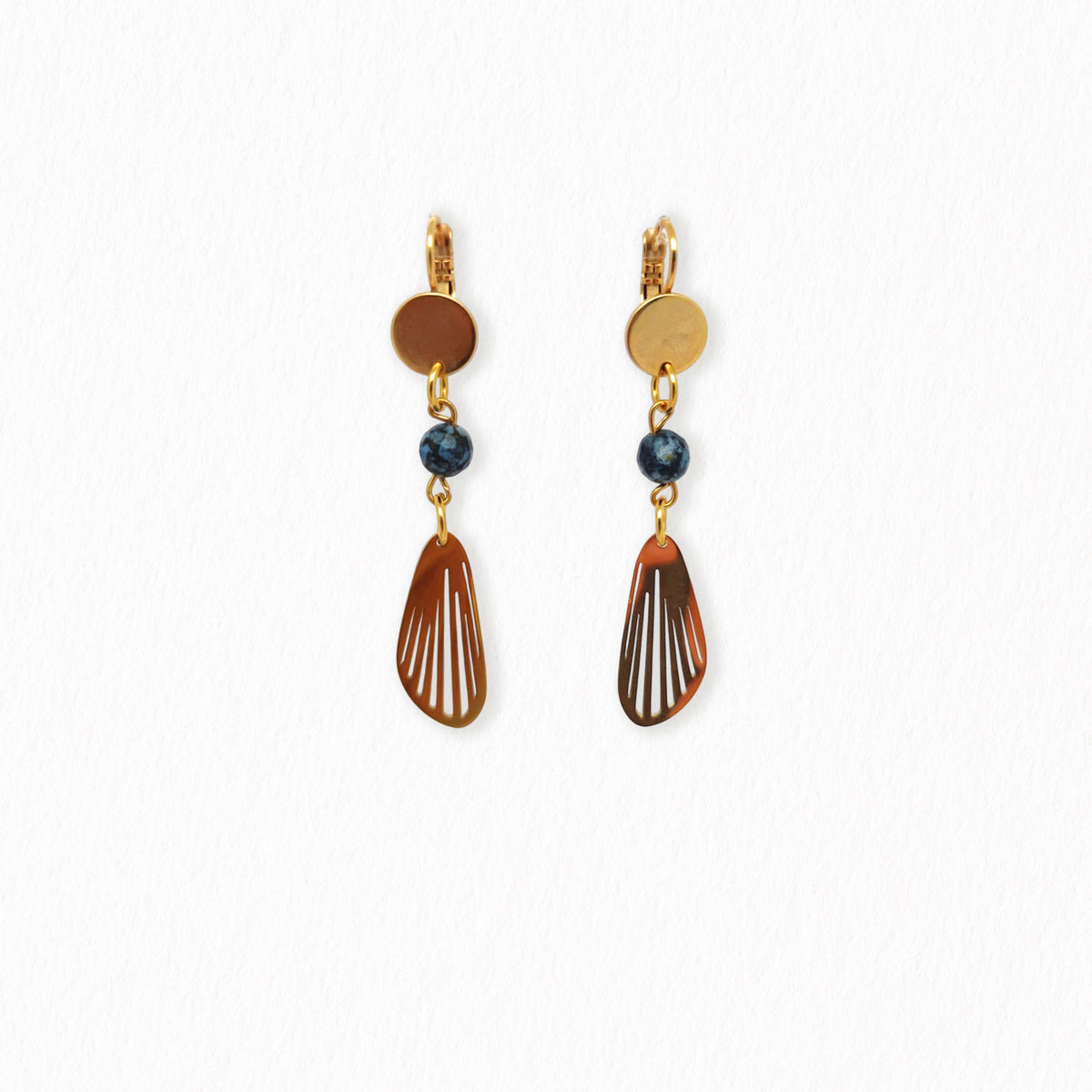 Boucles d'oreilles pendante aile de papillon de marque La Petite Sardine Bijoux