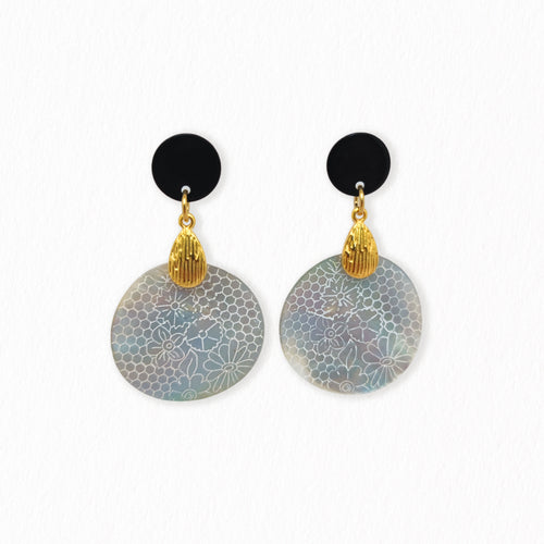 Boucles d'oreilles nacres Dentelle 2