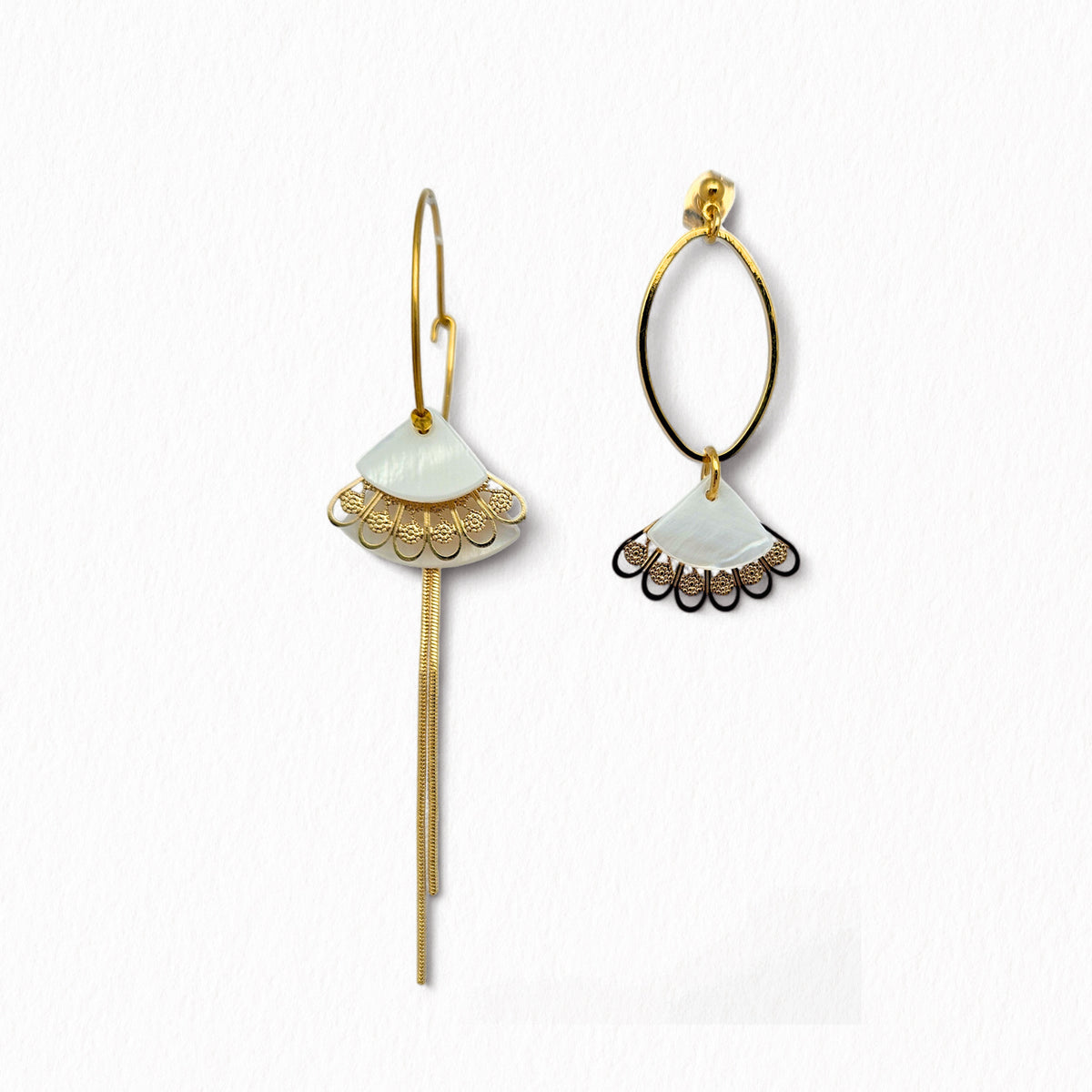 Boucles d'oreilles en nacre éventail