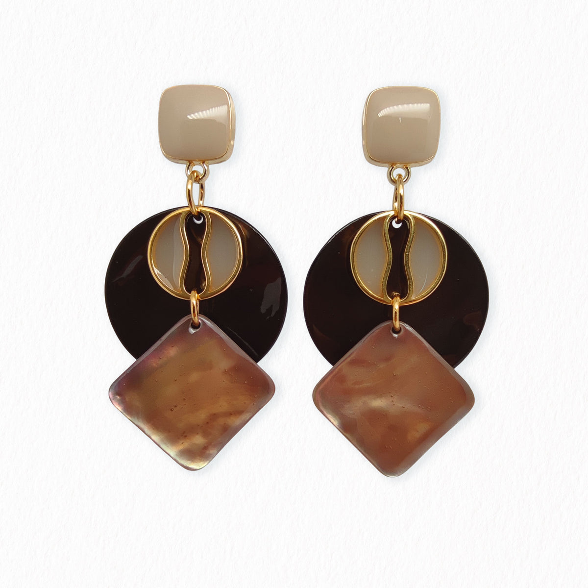 Boucles d'oreilles nacres Solaine