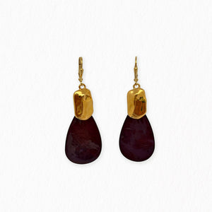 Boucles d’oreilles Eugénie en nacre goutte et dorure